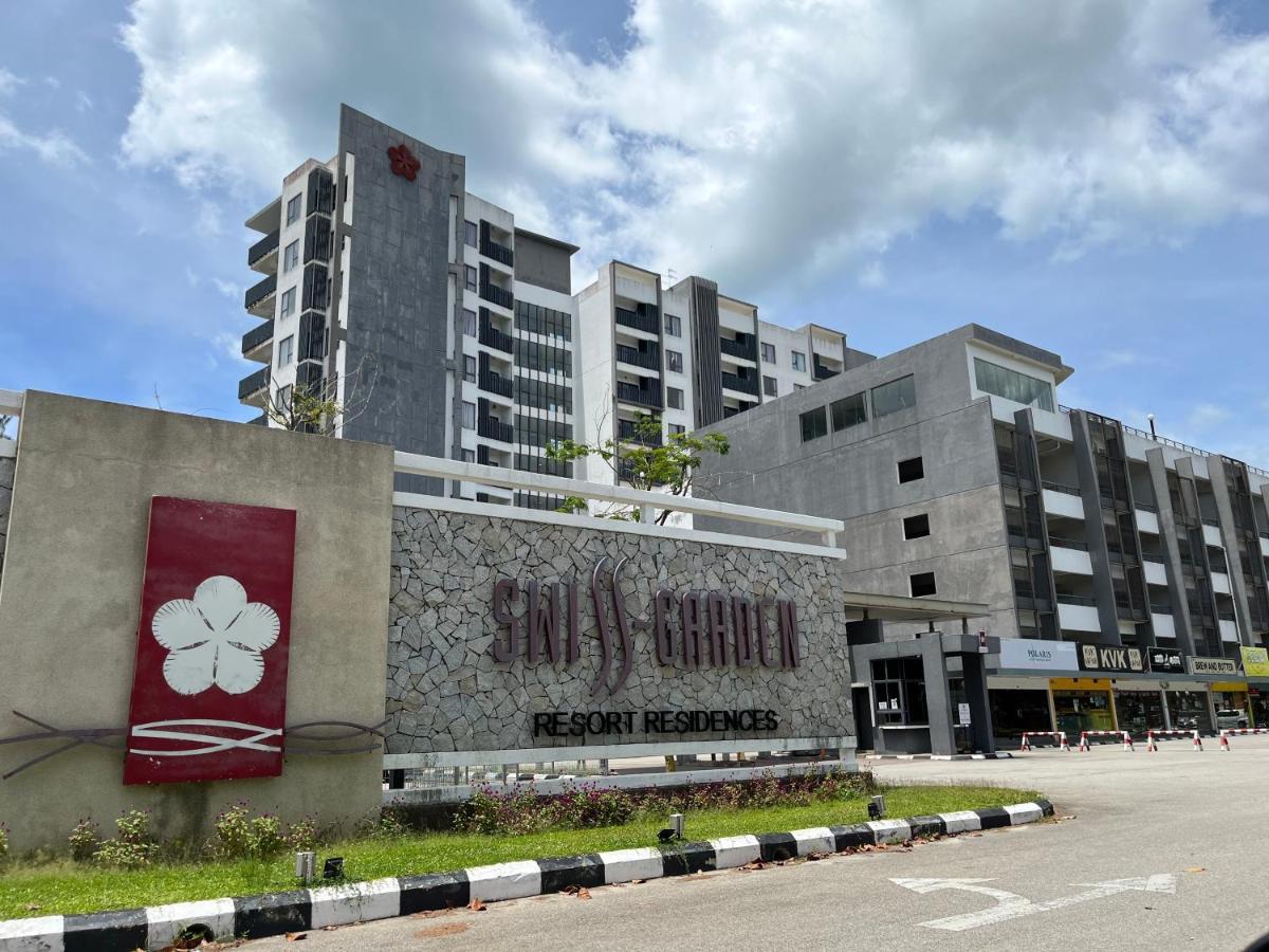Sg Resort Residence - Beach & Waterpark Kuantan Exterior photo